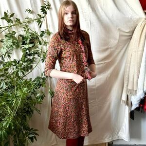 Vintage 60s Fringed Pink / Multicolored Paisley Knit Jersey Jacket & Skirt Set